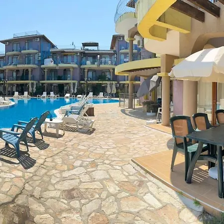 Mynook Garden 3-bedroom Maisonette